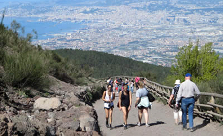 =Mount Vesuvius people walking