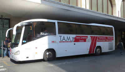 Autobús TAM en la estación Termini