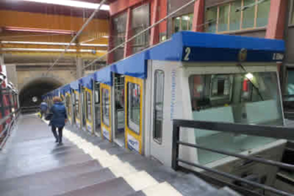 =Naples Funicular Railway To San Martino