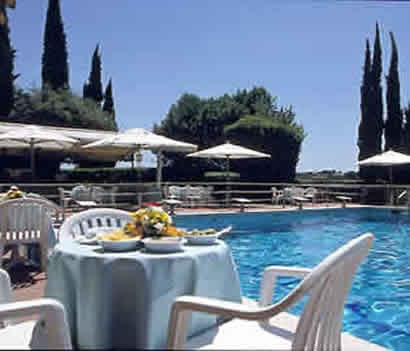 Hoteles en Roma con piscina exterior y aparcamiento