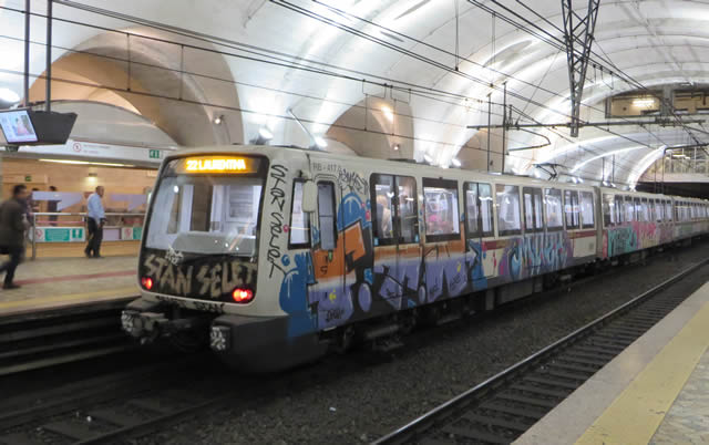 Tren del metro de Roma