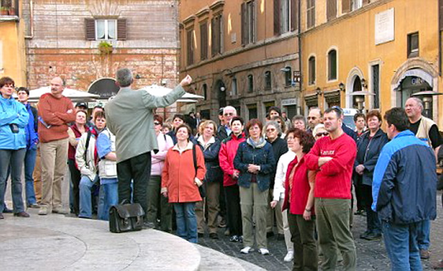 Walking tour of Ancient City of Rome