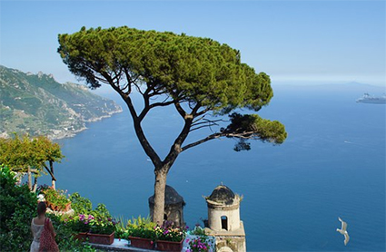 Private car tour from Rome to Amalfi Coast