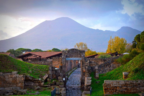=Pompeii & Mount Vesuvius