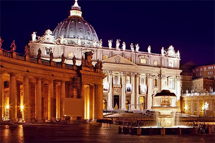 Friday night openings at the Vatican Museums - Viator